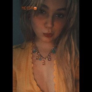 Meet your Posher, Vanessa